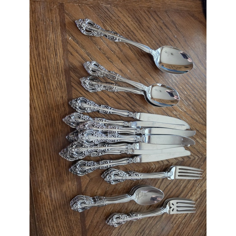 24 Pieces Oneida Michelangelo Flatware Serving Pieces
